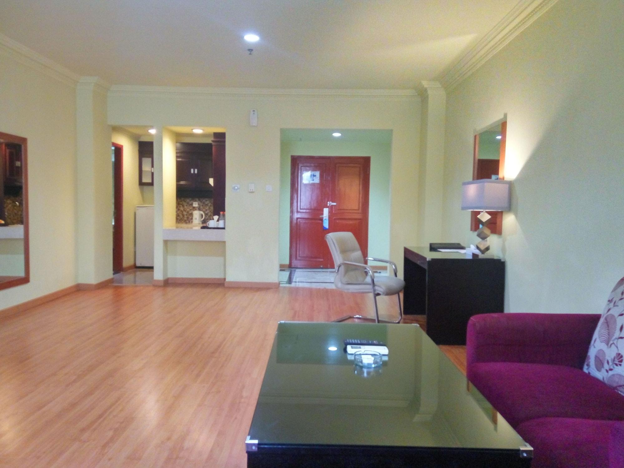 Sari Ater Kamboti Hotel Bandung Extérieur photo
