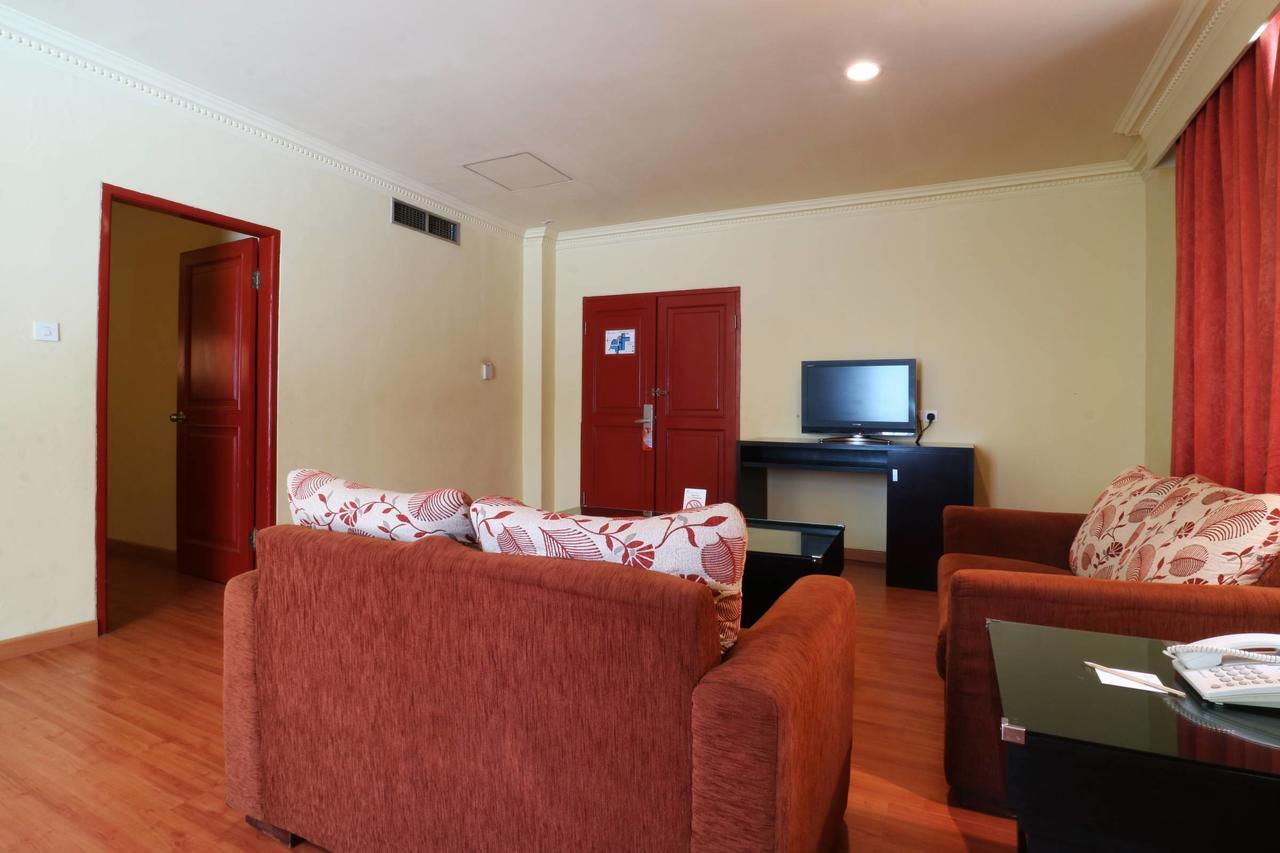 Sari Ater Kamboti Hotel Bandung Extérieur photo