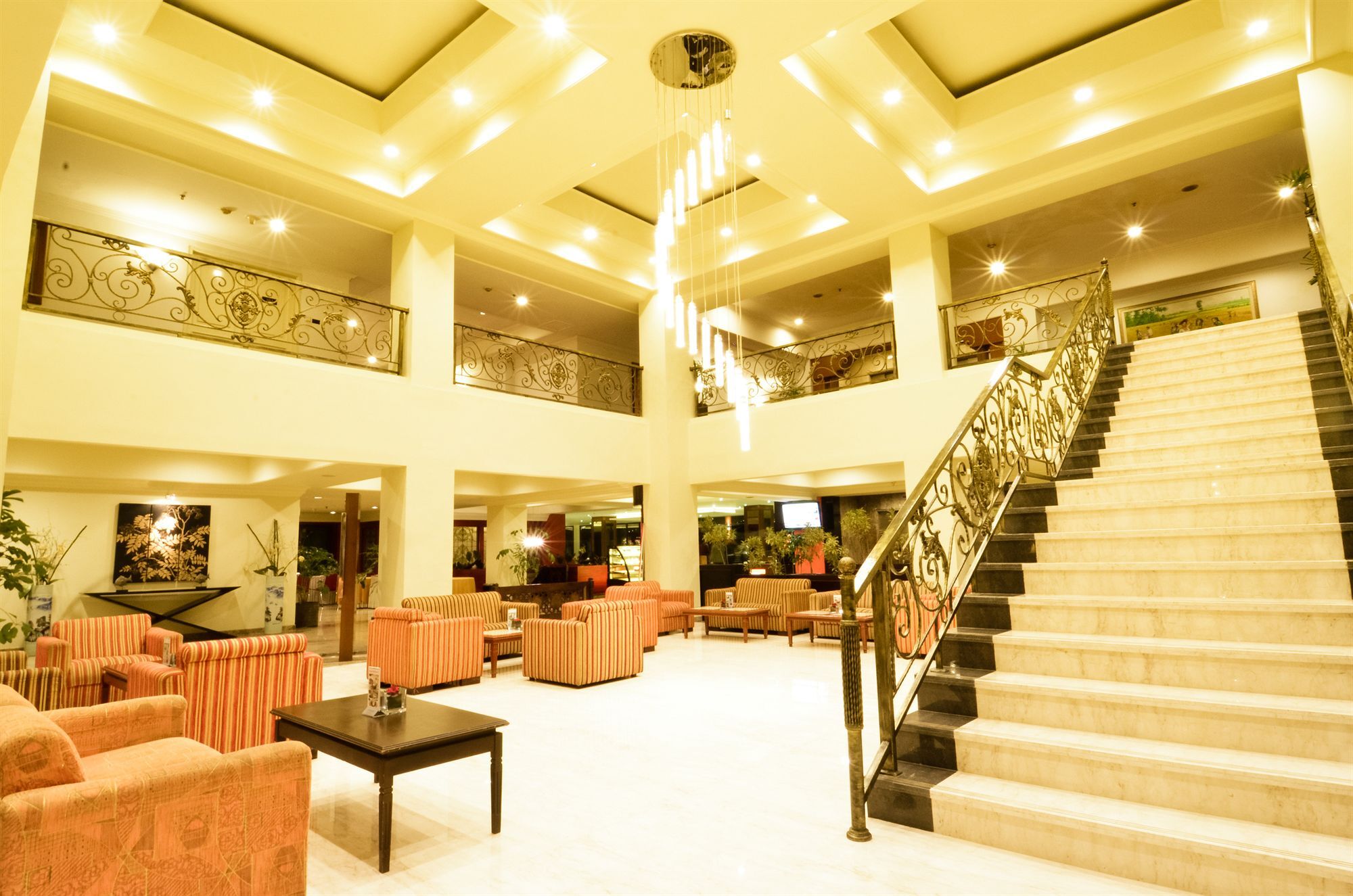Sari Ater Kamboti Hotel Bandung Extérieur photo